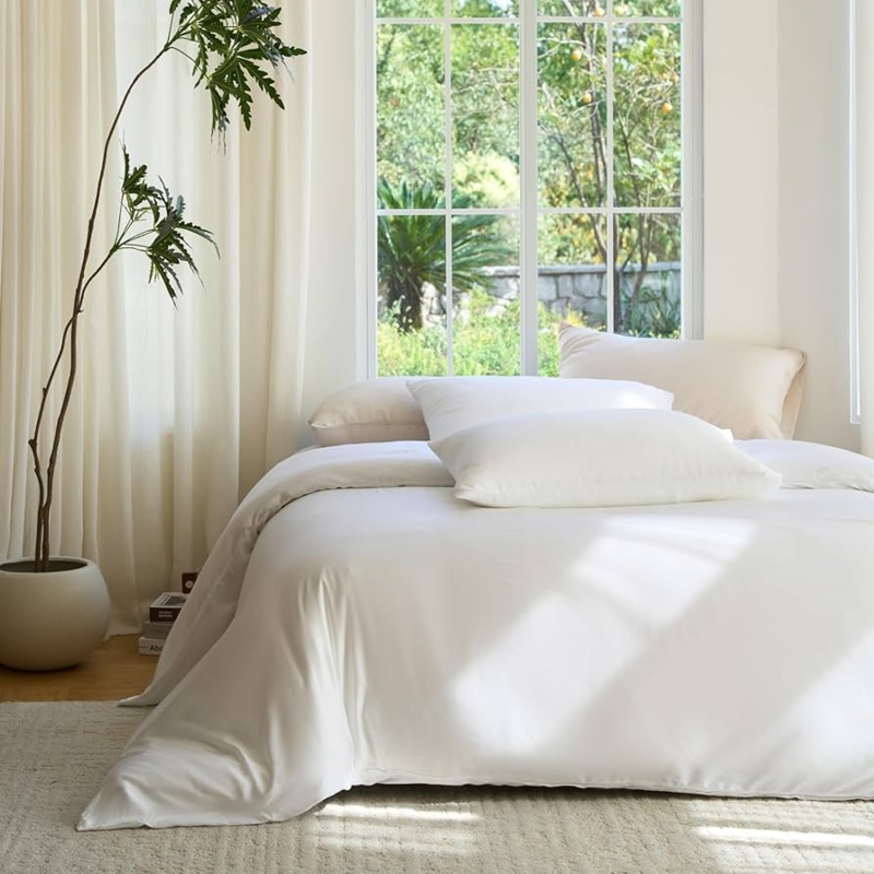 Duvet Cover Set: Snow White Bamboo Viscose Material Cooling
