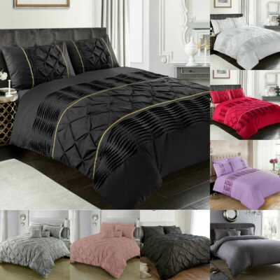Duvet Cover Set, Tri-Color Design, Horizontal Banding, Modern Style