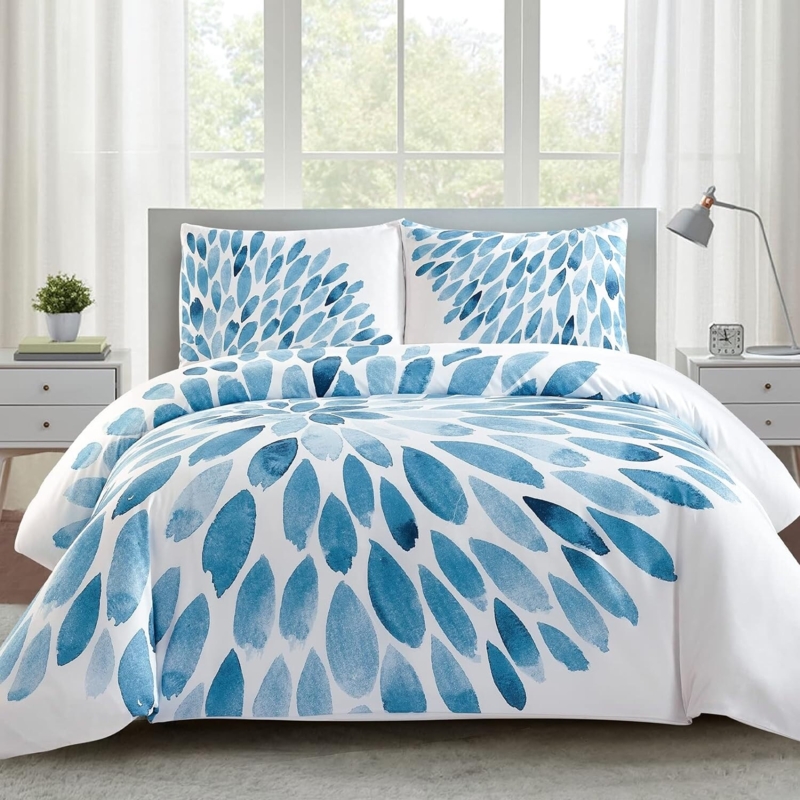 Duvet Cover Set: Vibrant Peacock Feather Pattern, Bohemian Print.