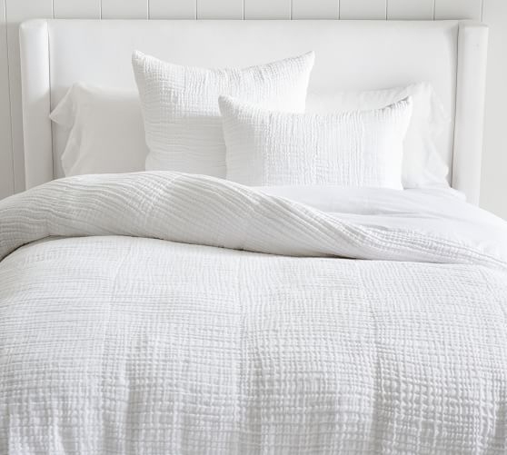 Duvet Cover White Raised Medallion Pattern Quilted, Farmhouse Style