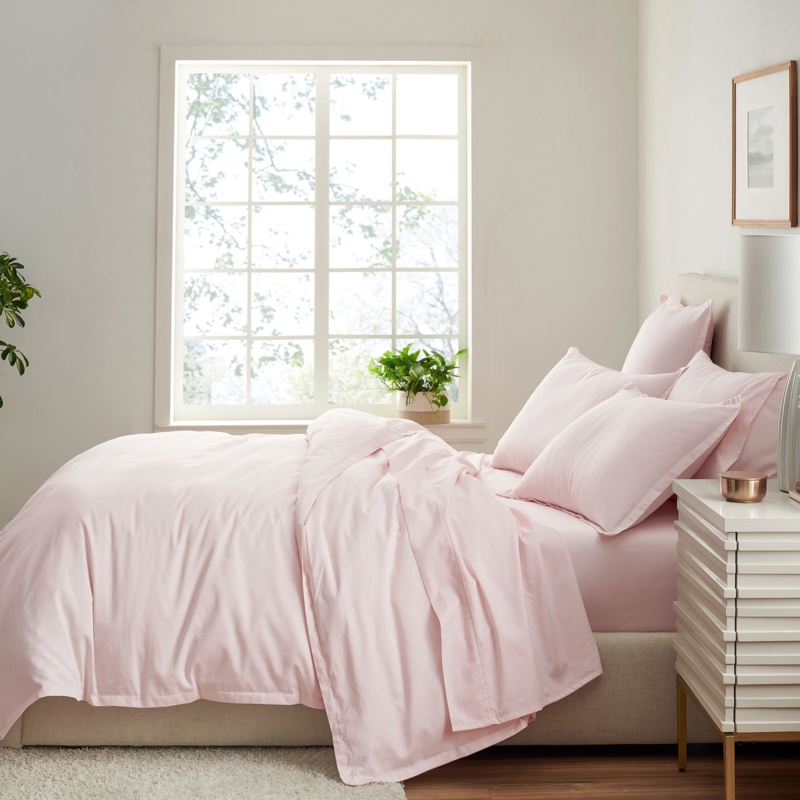 Duvet Set: Pale Pink Sateen Finish with Soft Sheen, Minimalist