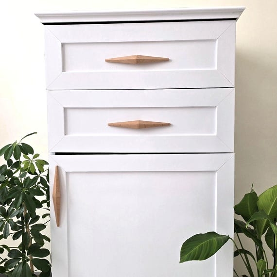 Faceted Diamond Cabinet Pull Natural Wood Grain Geometric Handle