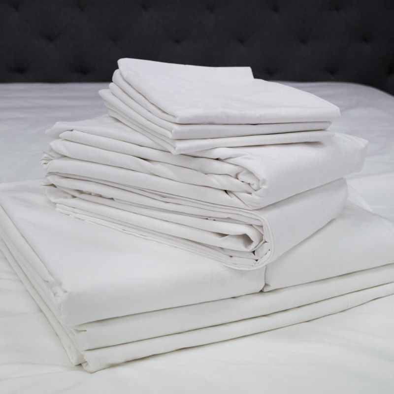 Flat Sheet Clean Bedding Set with Crisp Folded Edges