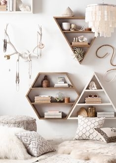 Floating Shelf Layout Honeycomb White Wood Contrast Scandinavian (74 chars)