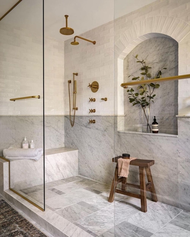 Floating Shower Bench Marble Slabs Design with Brushed Brass Accents