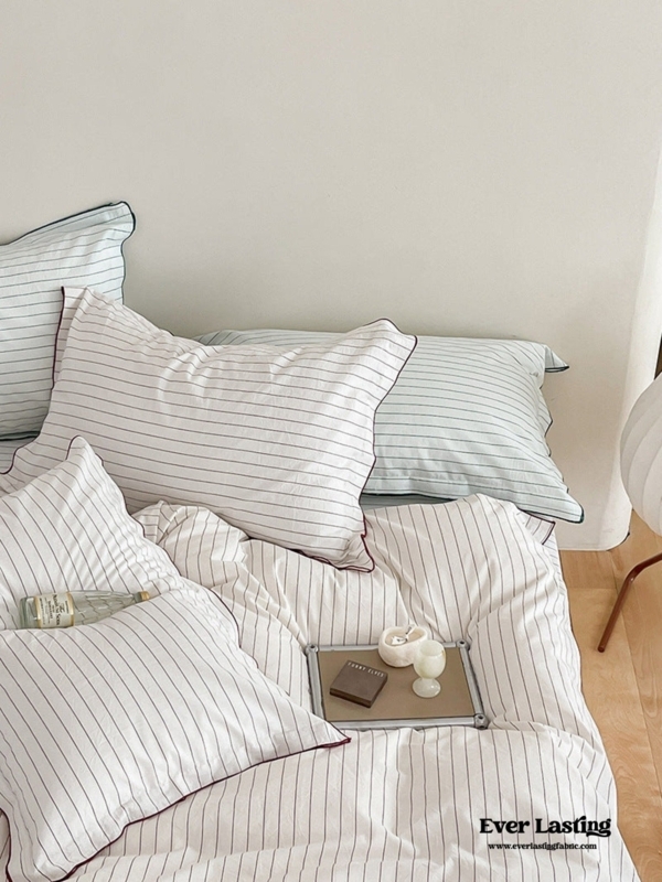 Gray and White Bedding Set, Mixed Stripe Orientation, Overlock Stitch
