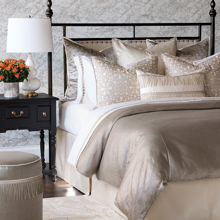 Luxury Glam Bedding Set with Metallic Sheen and Bolster Pillow