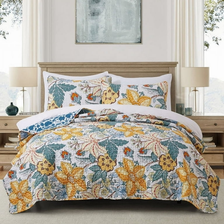 Maximalist Quilt: Navy & Yellow High-Contrast Botanical Print