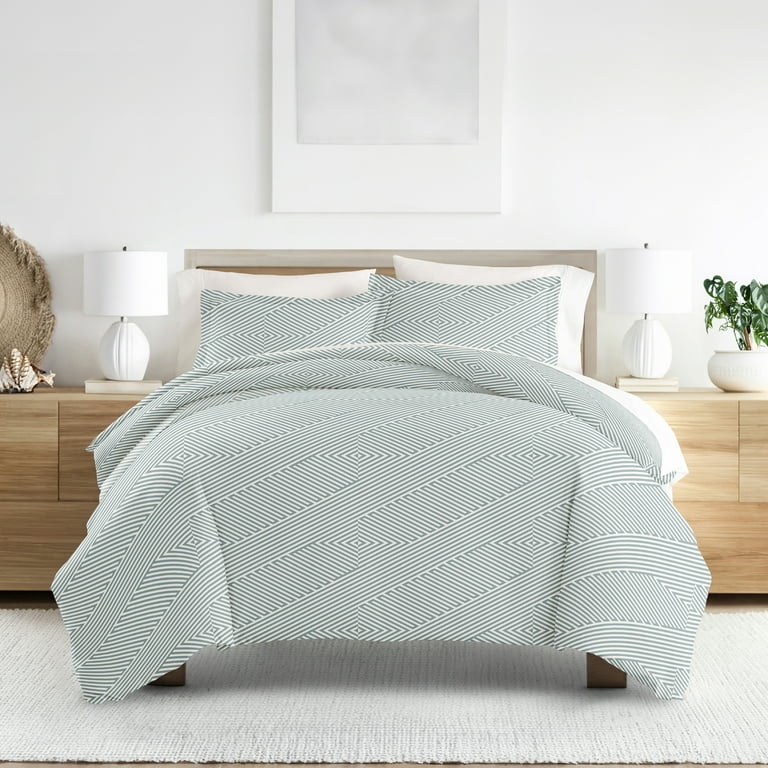Minimalist Duvet Cover Set with Diagonal Stitching, Quilted Look