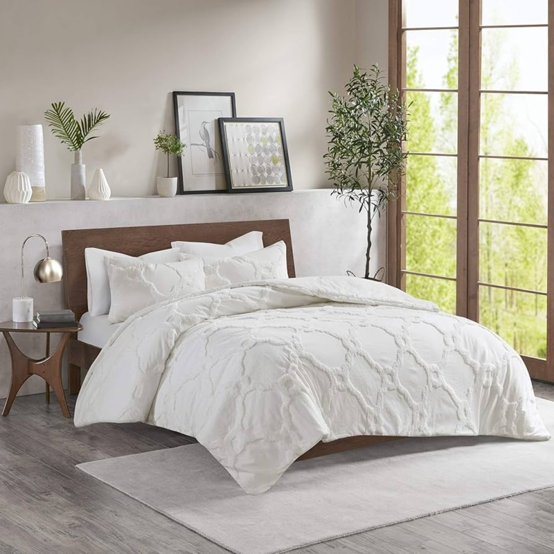 Off-White Cotton Duvet Cover Set with Tufted Chenille Ogee Pattern