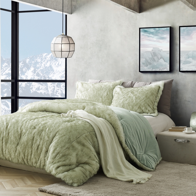 Oversized Faux Fur Comforter in Tundra Moss Tone with Shaggy Texture