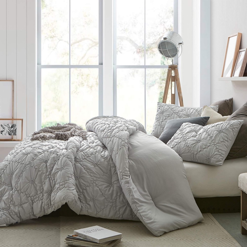 Oversized Glacier Gray Comforter Set, Crinkled Texture