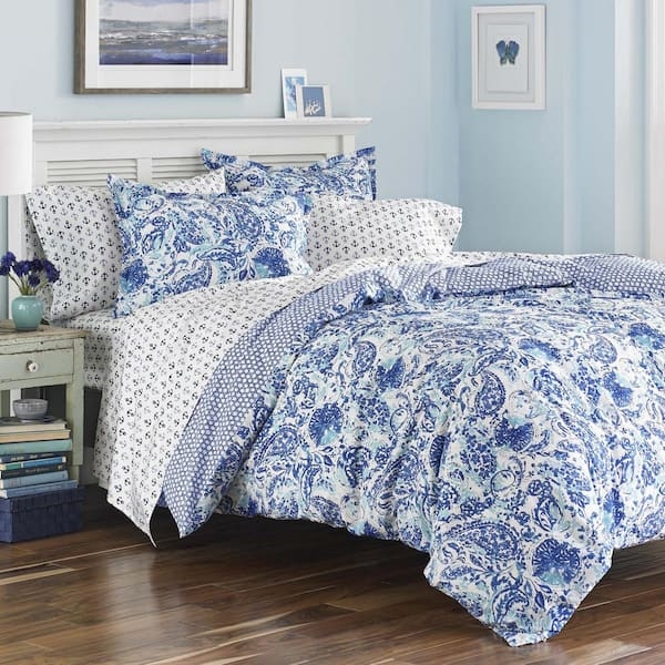 Paisley Duvet Cover Set with Coastal Graphic Print for Traditional Bedding.
