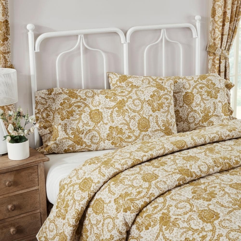Pillowcase: Ruffled Trim, Floral Print - Gold Floral Ruffled Pillowcase Bedding