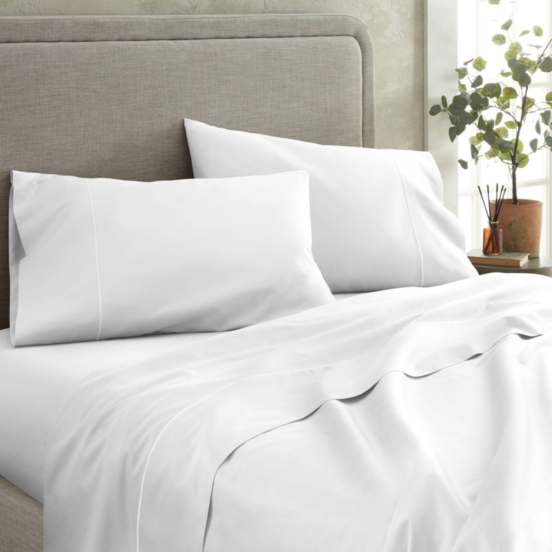 Pillowcase Set in White Organic Cotton Sateen Weave