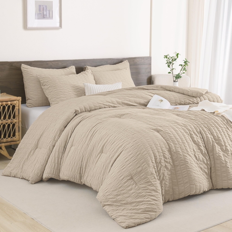 Puckered Fabric Khaki Comforter Set, Lightweight, All-Season