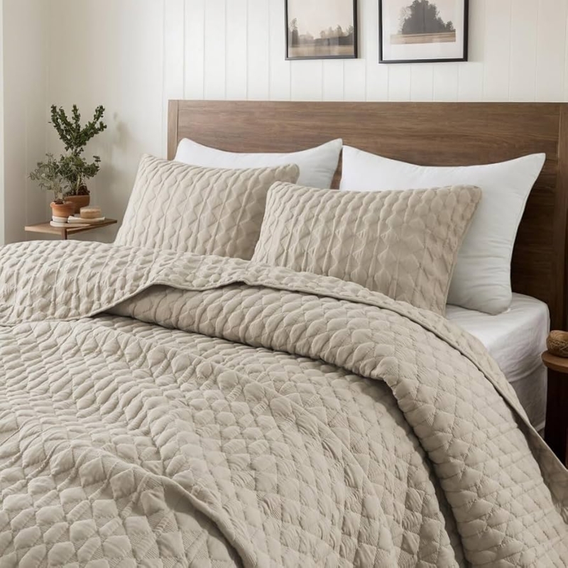 Quilt Neutral Beige Textured Diamond Stitch Coverlet Transitional Style
