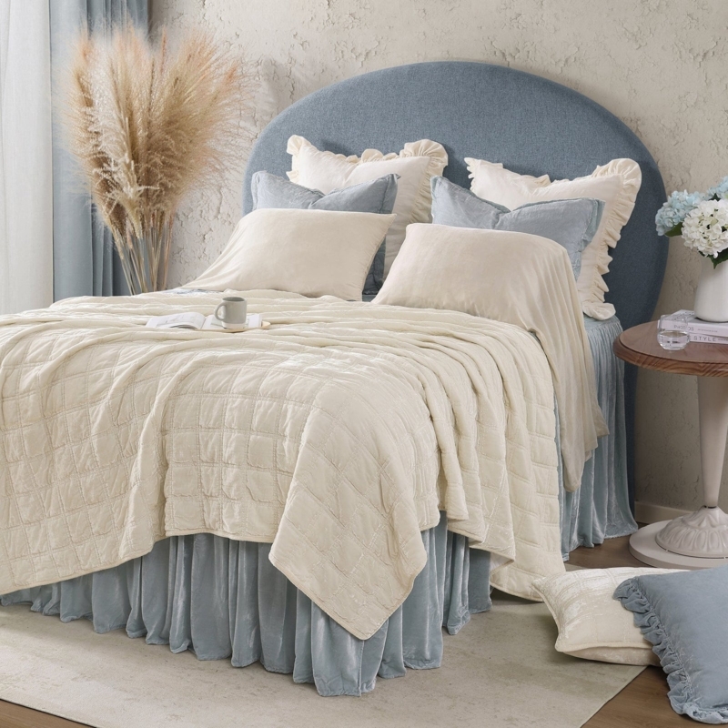 Quilt Set Cream Faux Silk Double Box Stitch Lustrous Glam Bedding