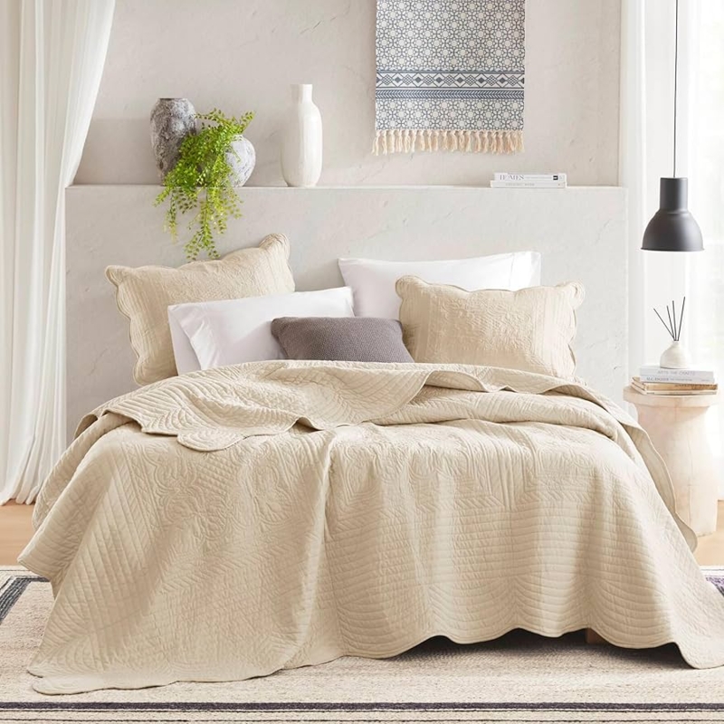 Quilt Set Cream Scalloped Edge Damask Quilting Cottage Traditional