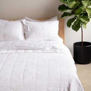 Quilt White Linen Like Box Stitch Minimalist Layered Bedding