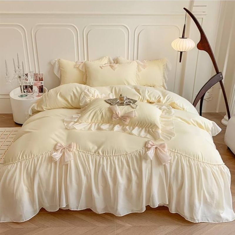 Shabby Chic Duvet Cover Set With Lace Ruffled Trim And Butterfly Ties.
