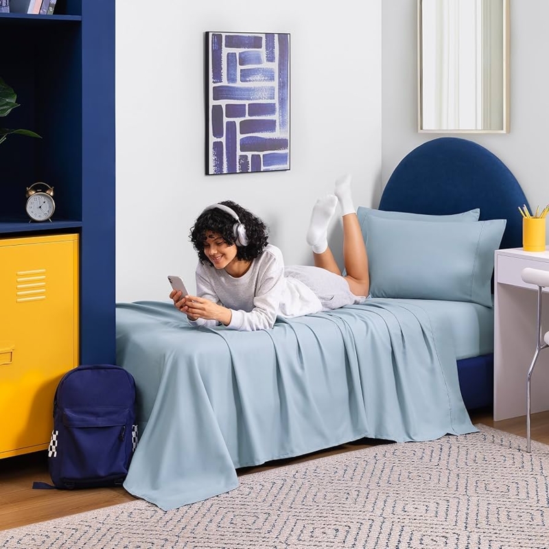 Sheet Set Light Blue Microfiber Envelope Closure Minimalist