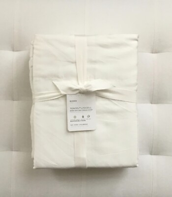 Sheet Set Satin Weave Hemstitch Detail Folded Edges Smooth
