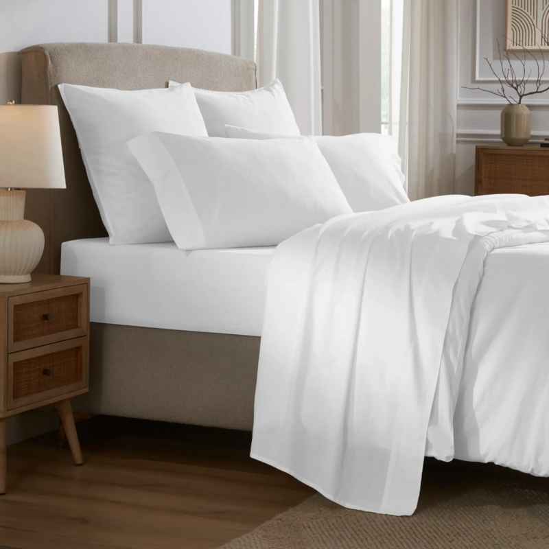 Sheet Set with Soft Relaxed Wash Finish in Monochromatic Style