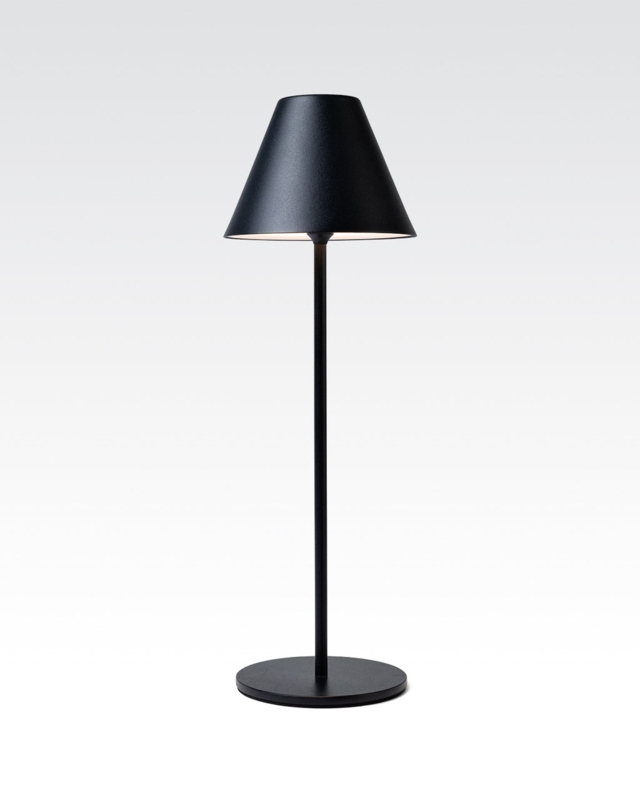 Table Lamp: Minimalist Cordless Design, Rechargeable Battery