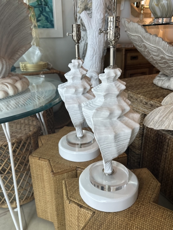 Table Lamps Set of 2 Oversized Conch Shell Sculpture Base Cream