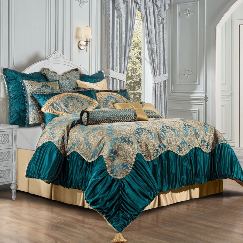 Traditional Jacquard Bedding Set, Gold Damask, Tasseled Accents
