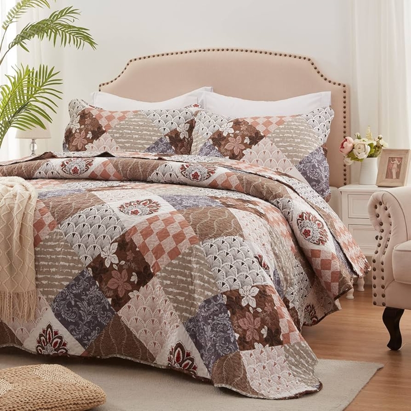 Traditional Quilt Set: Earthy Brown Patchwork with Scalloped Shams
