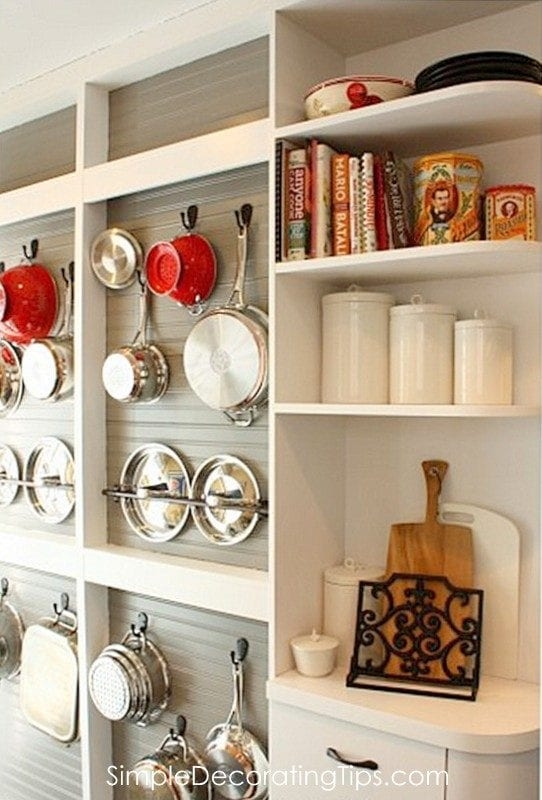 Wall Mounted Pot Rack White Beadboard Backing Cottage Farmhouse Storage