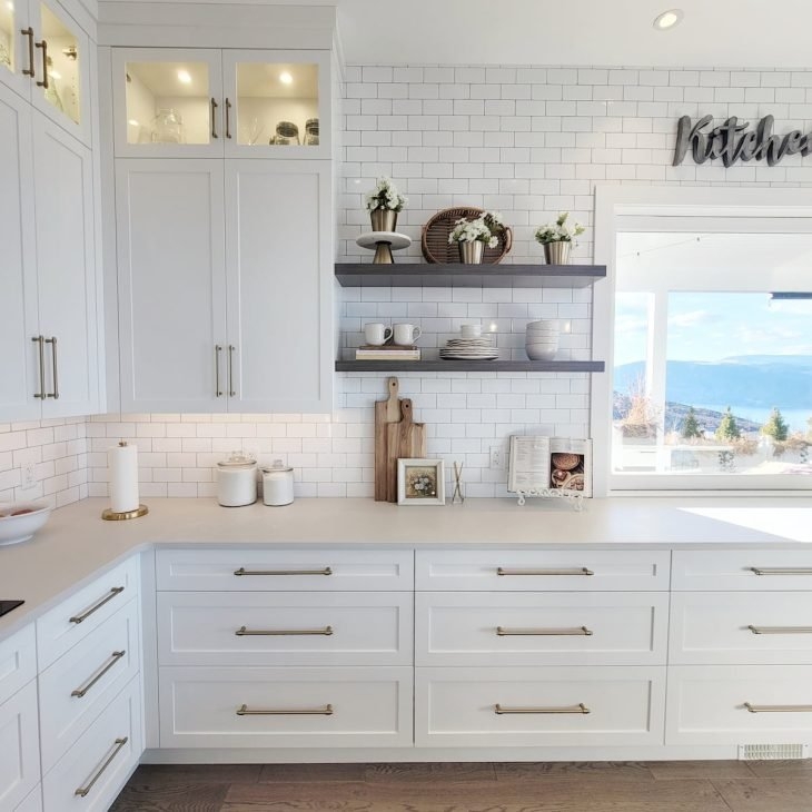 White Shaker Cabinet Hardware Gold with Dark Open Shelves