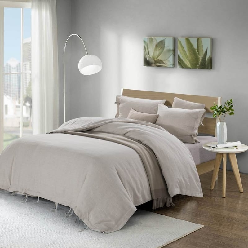 White Stone Washed Linen Duvet Cover Set With Bow Tie Closures.