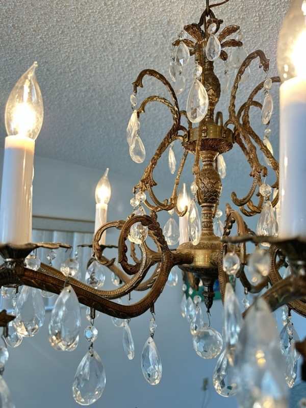 Chandelier Vintage Regency Style with Pineapple Cut Crystal