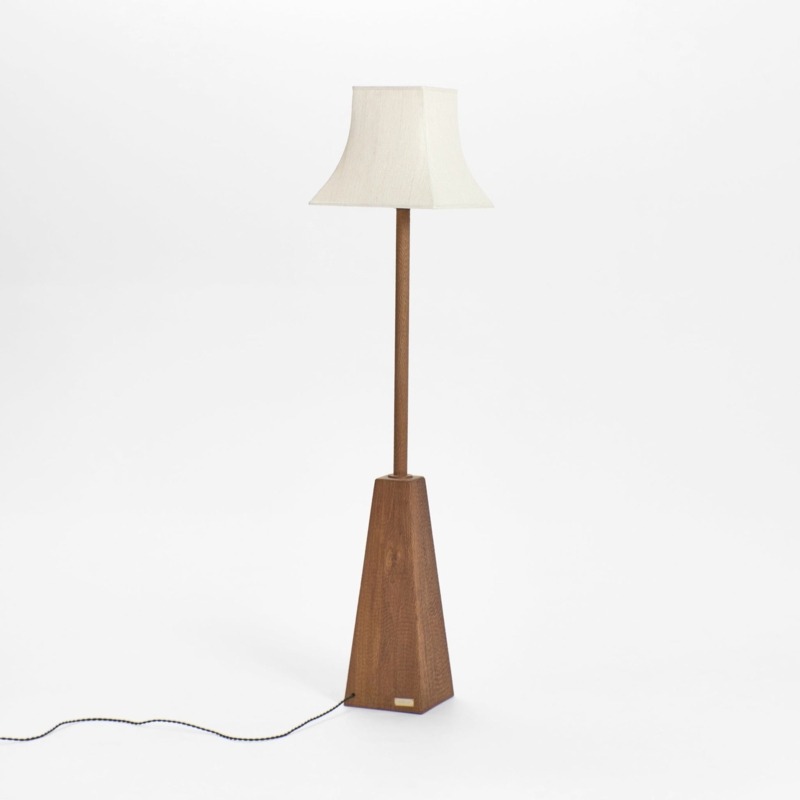 Coquete Floor Light in Oak Wood, Floor Lamps  Claude Home