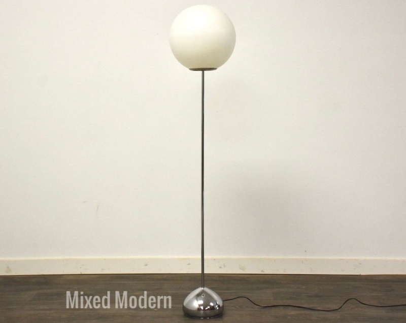 Floor Lamp Triple Globe Mid Century Modern Chrome Finish Retro Styling