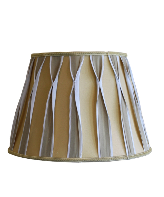 Lampshade Trellis Pattern Beige and White Geometric Empire