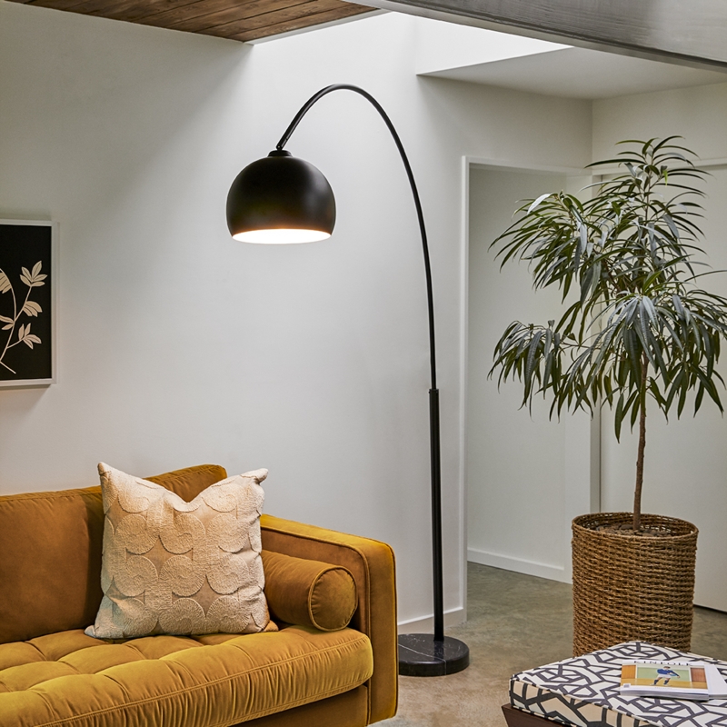 Minimalist Arched Floor Lamp with Ultra Slender Frame and Hoop Base