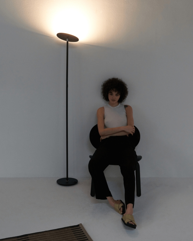 Minimalist Black Floor Lamp with Ultra-Slim Profile and Flat LED Head