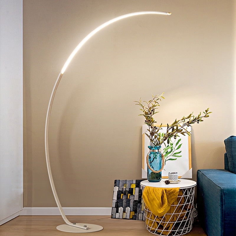 Nordic Arc Floor Lamp in Matte Black Finish