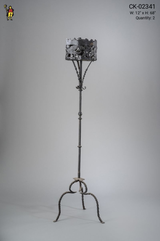 Rustic Wrought Iron Single Candle Floor Lamp with Twisted Shaft Detail
