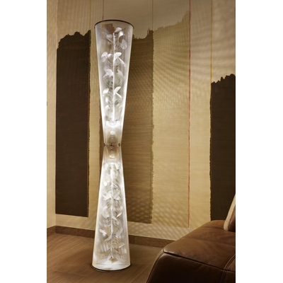 Traditional Floral Stained Glass Floor Lamp with Scalloped Rim