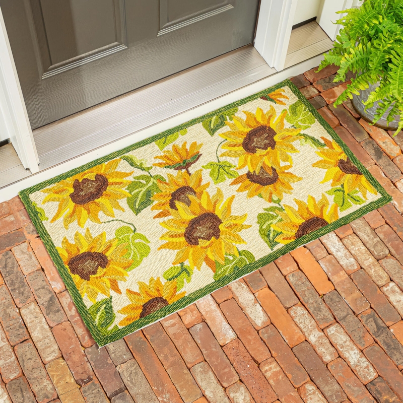 Accent Rug Sunflower Motif Hooked Pile Cheerful Black