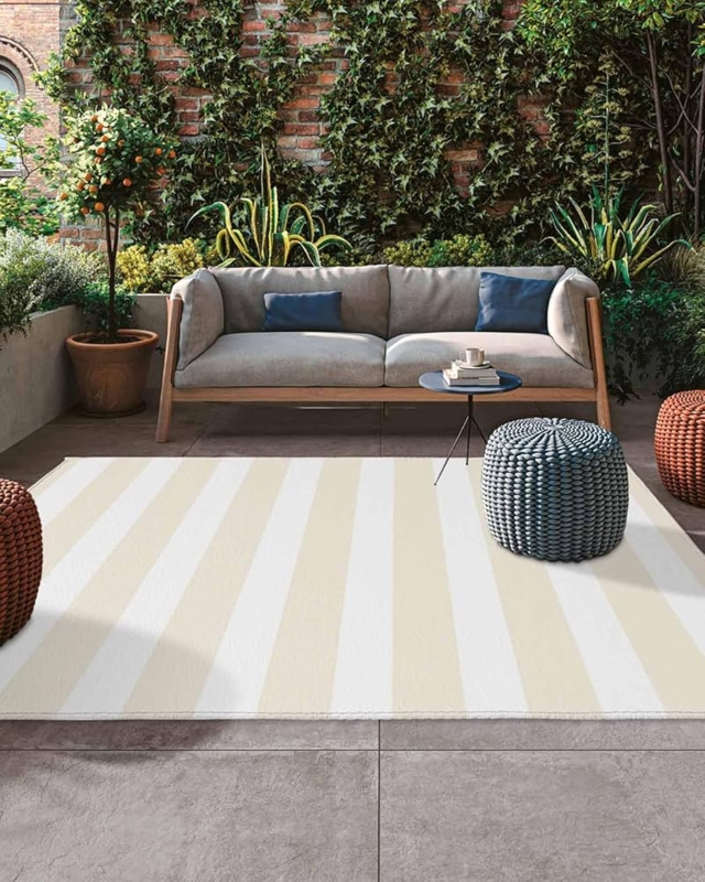 Area Rug: Abstract Linear Geometry in High Contrast Neutrals