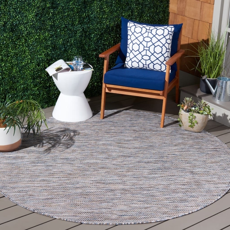 Area Rug Fleur de Lis Motif, Transitional Outdoor Rug Styling