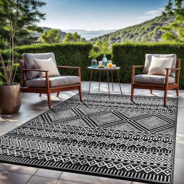 Area Rug High Contrast Moroccan Trellis Black White Woven Patio