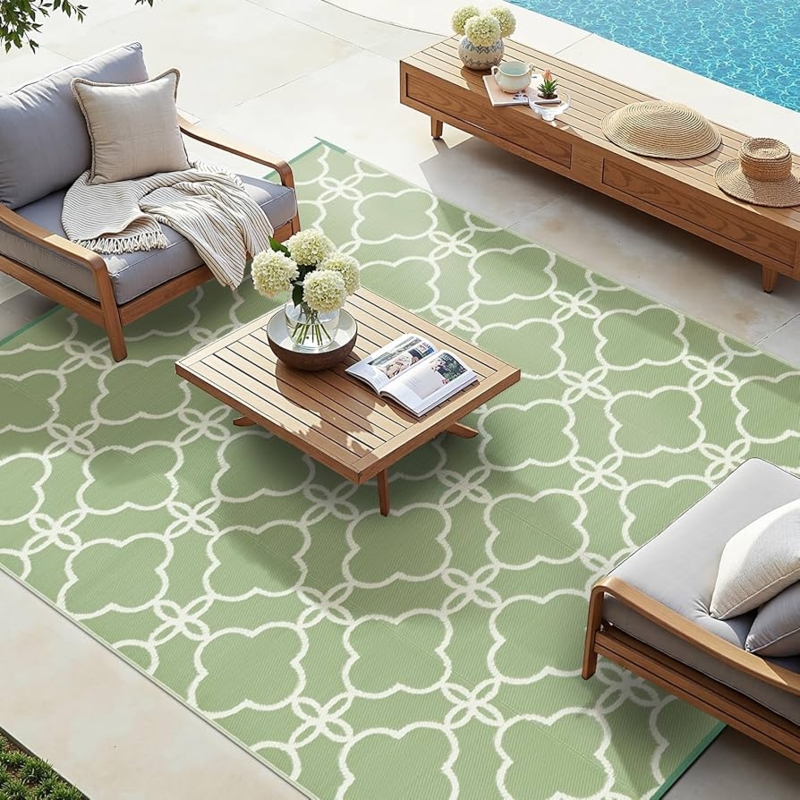 Area Rug: Reversible Floral Plastic Straw Weave for Patio