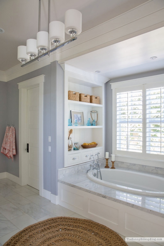 Area Rug: Round Jute woven texture, Built-in Tub Shelving, Coastal vibe